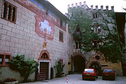 Schlo�hofkellerei Turmhof